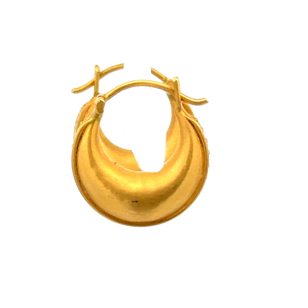 Modern Diamond 18Kt Yellow Gold Earring