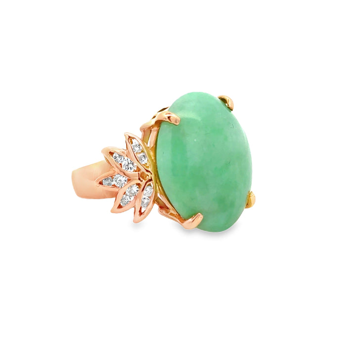Modern 1980's 23.00ct Jade and Diamond 14Kt Yellow Gold Ring