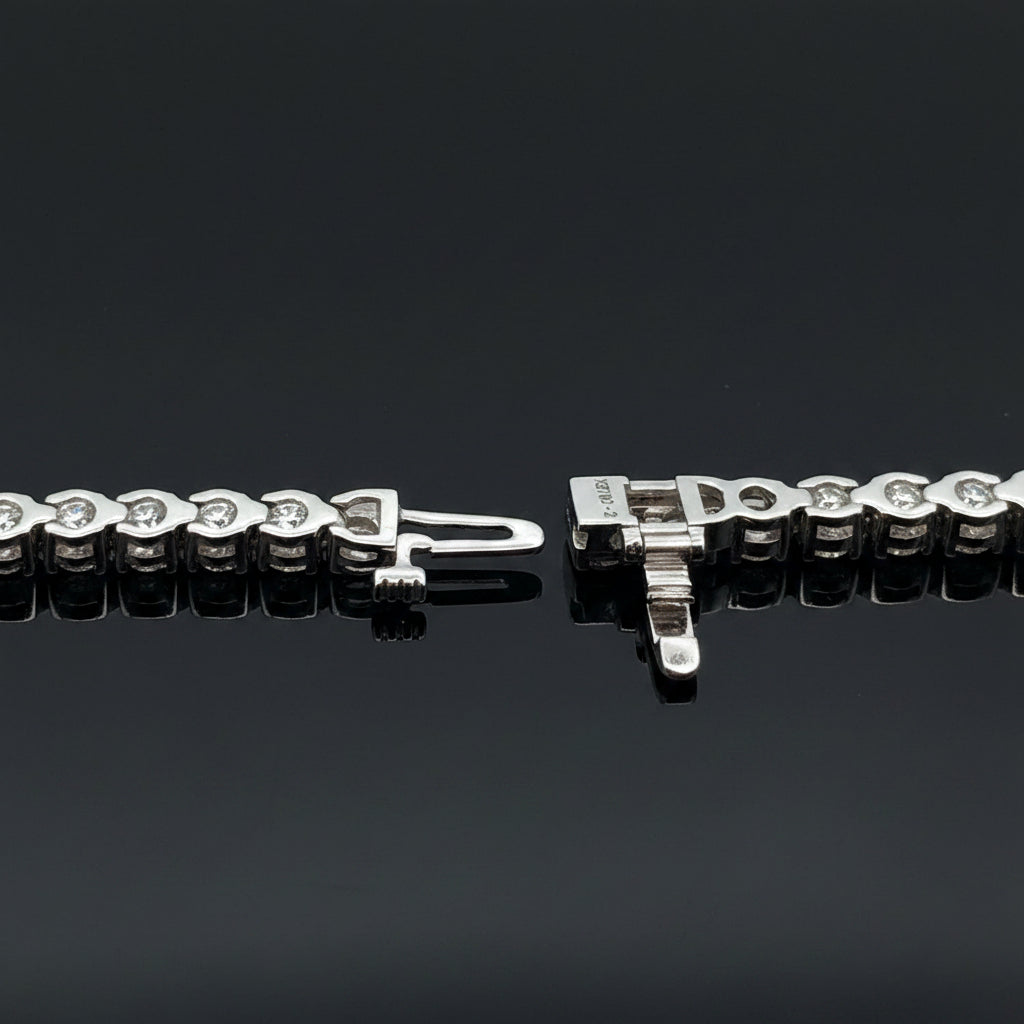 Contemporary 26.45 cttw Diamond Riviera 14K White Gold Graduated Necklace