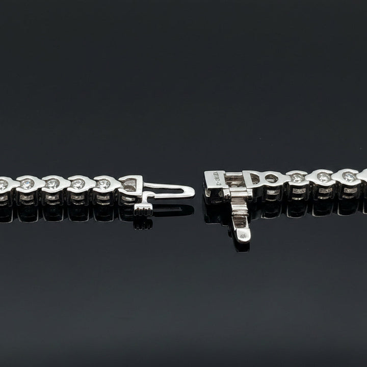 Contemporary 26.45 cttw Diamond Riviera 14K White Gold Graduated Necklace