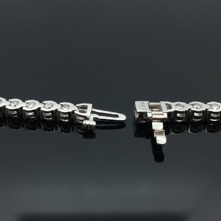 Contemporary 20.00 cttw Diamond Riviera 14K White Gold Graduated Necklace