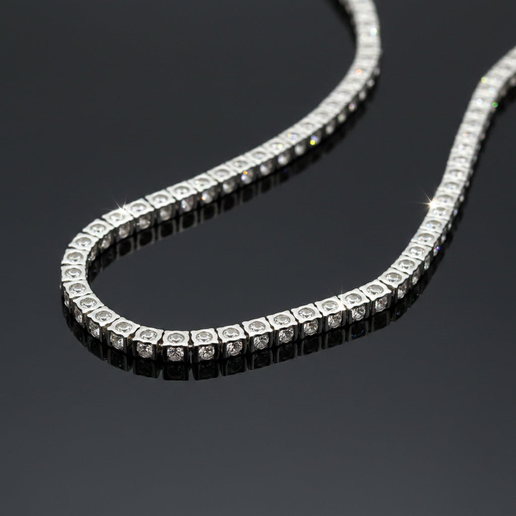 Contemporary 13.70 cttw Diamond Riviera Platinum Graduated Necklace