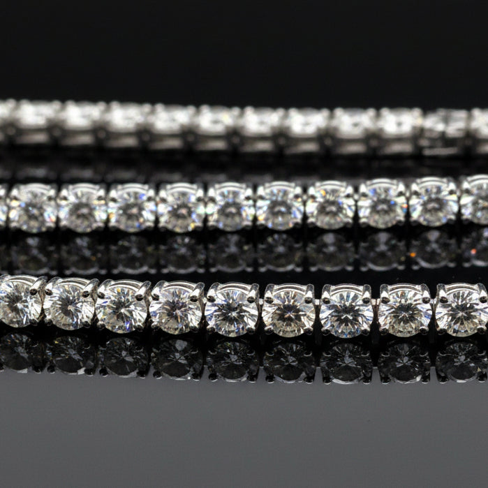 Contemporary 32.12 cttw Diamond Riviera 14K White Gold Graduated Necklace