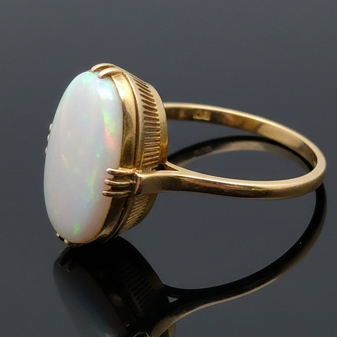 Victorian Opal & 18K Yellow Gold Ring