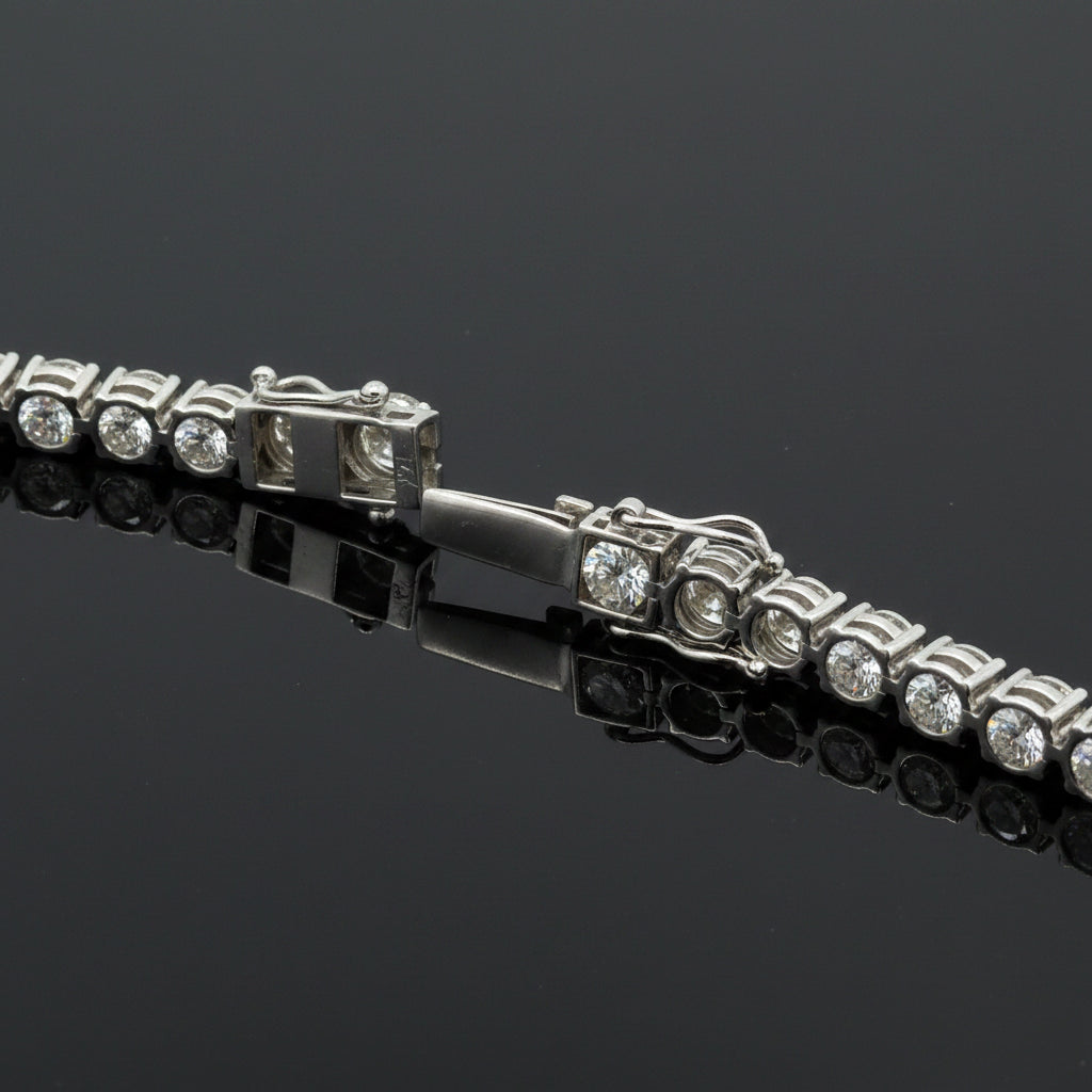 Contemporary 15.22cttw Diamond (37 IGI Reports) 14Kt White Gold Bracelet