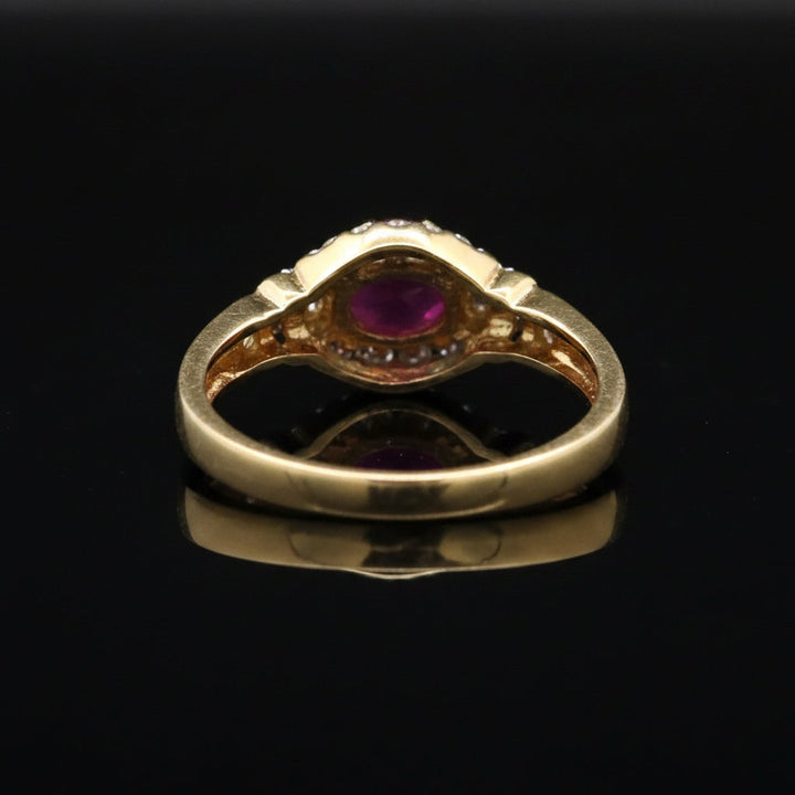 Estate Fine Ruby and Diamond 14K Yellow Gold Ring