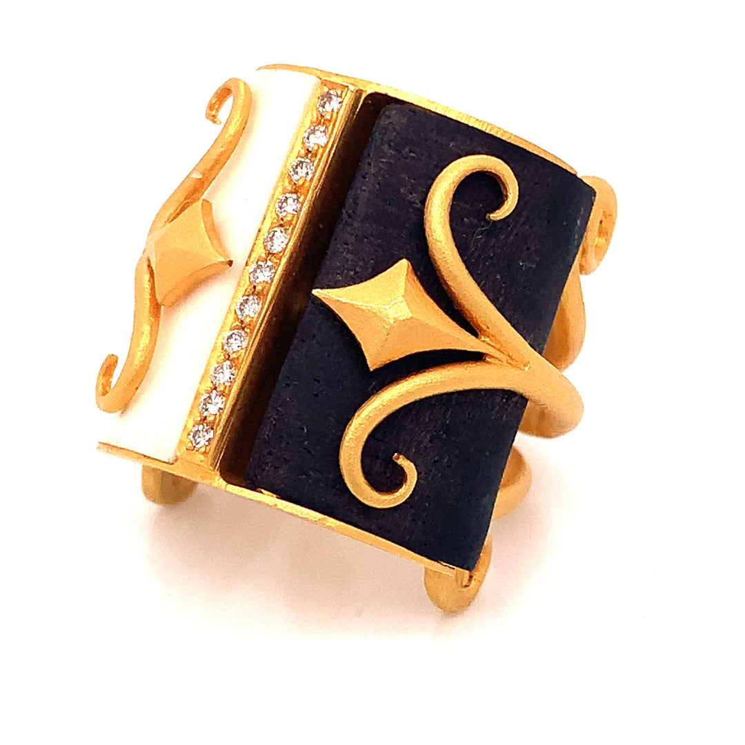 Fibula Diamond and Cermamic 18K Yellow Gold Ring