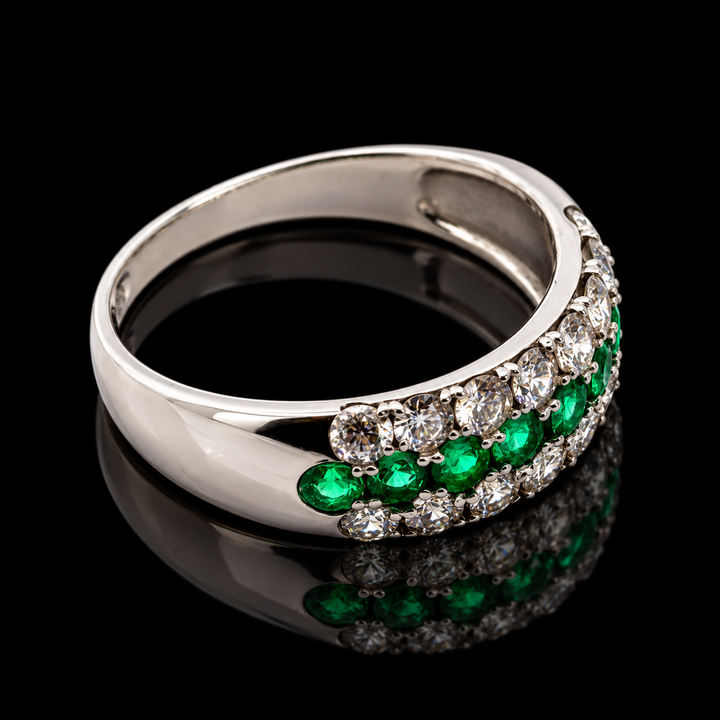 Estate Fine Emerald & Diamond Platinum Ring