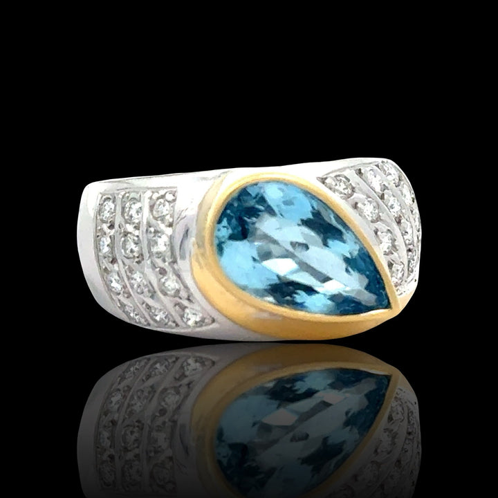 Aquamarine and Diamond Platinum 18K Yellow Gold Ring