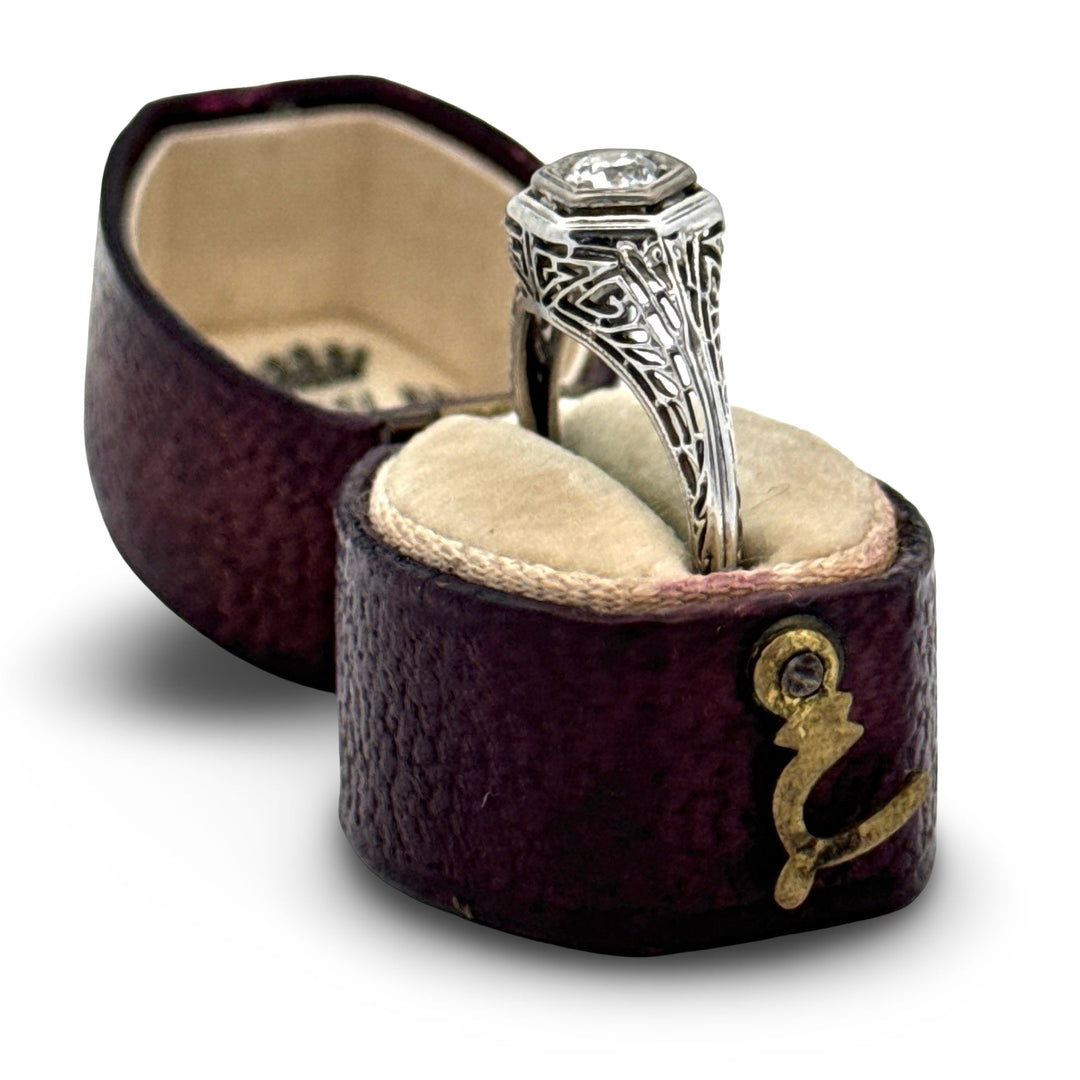 Art Deco 1920's Diamond Filigree 18K White Gold Ring