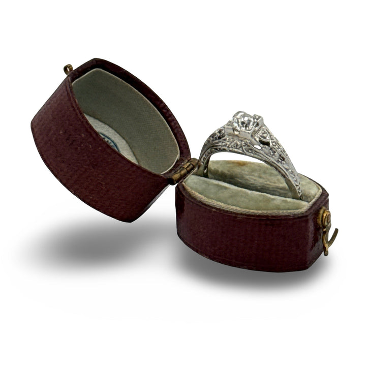 Art Deco 1920's Diamond 18K White Gold Ring