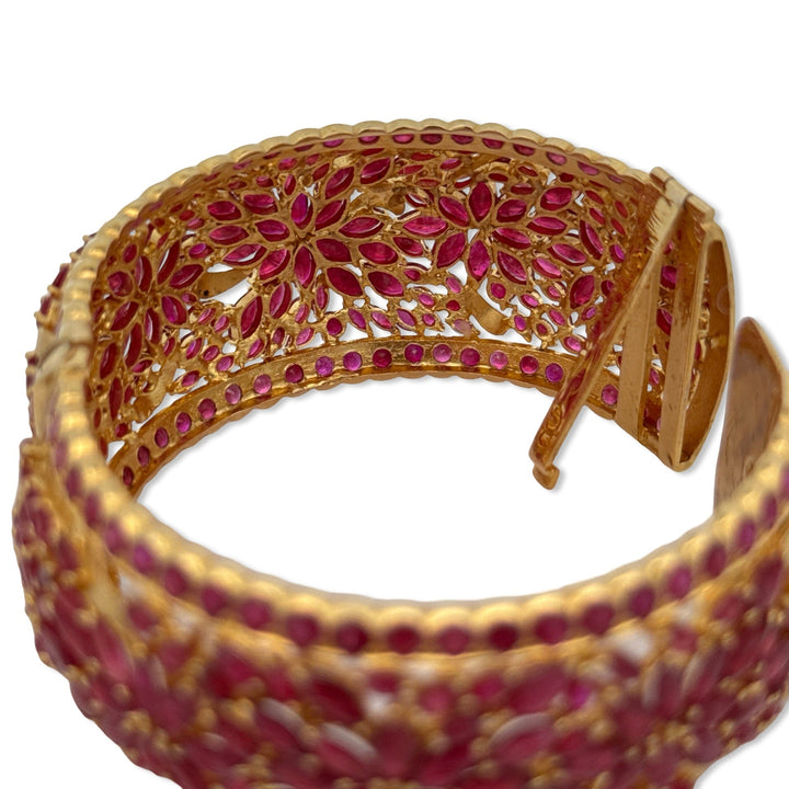 55ctw Ruby 18k Yellow Gold Bangle