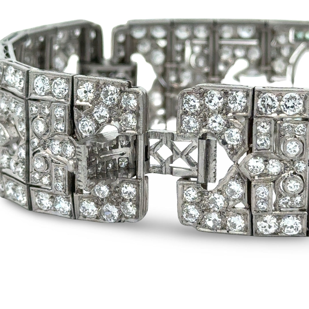 Art Deco 23.50cttw Diamond and Emerald Platinum Bracelet