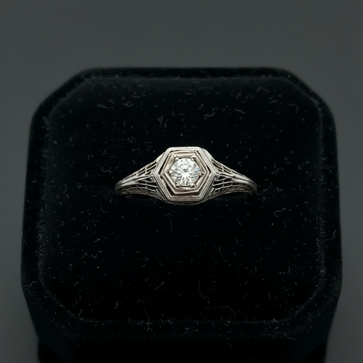 Art Deco 1920's Diamond Filigree 18K White Gold Ring