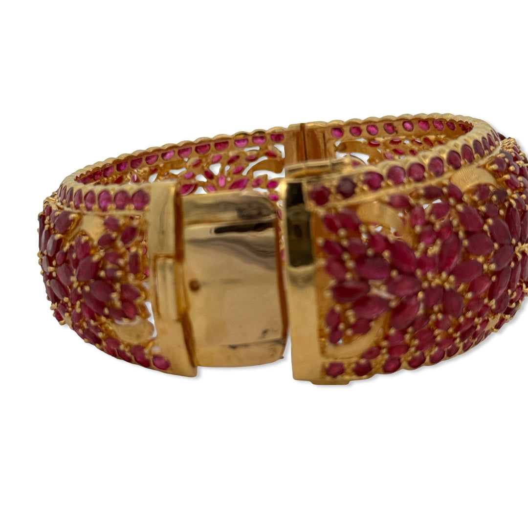 55ctw Ruby 18k Yellow Gold Bangle