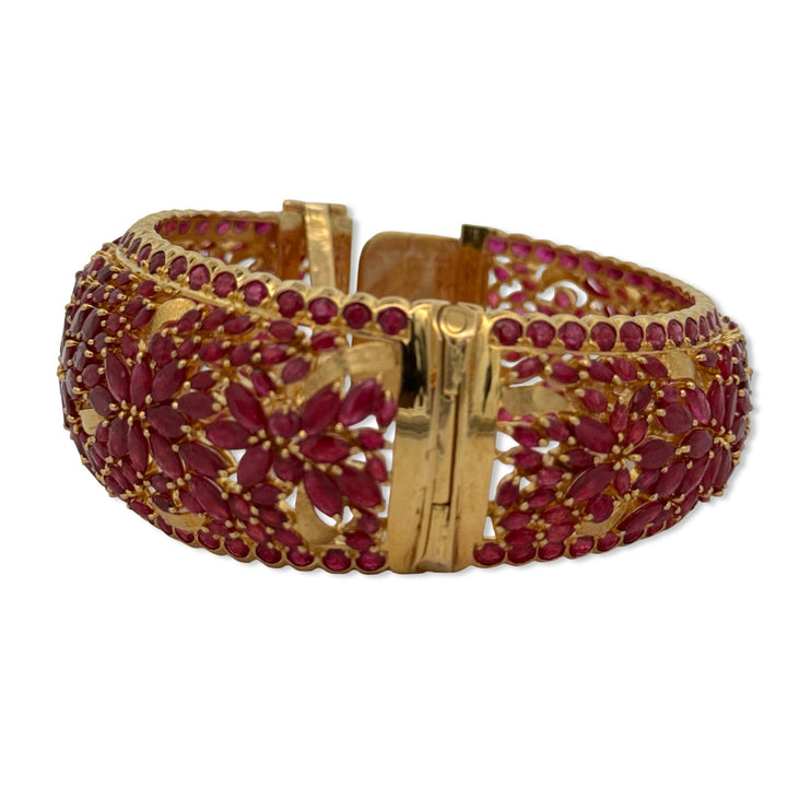55ctw Ruby 18k Yellow Gold Bangle