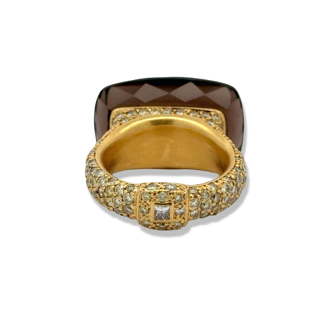 Designer Diamond and Quartz 18 Kt Yellow Gold Ring