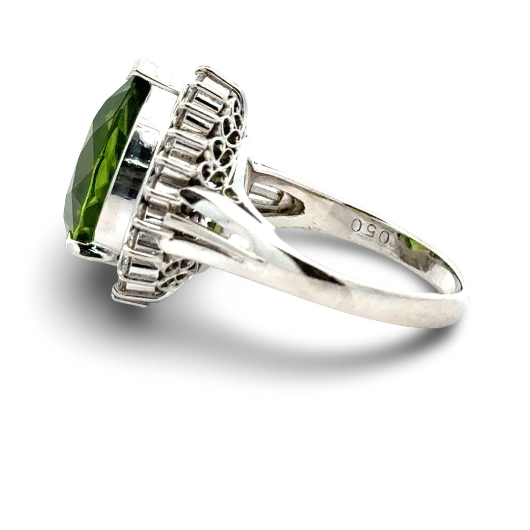 Fine Peridot and Diamond Platinum Ring