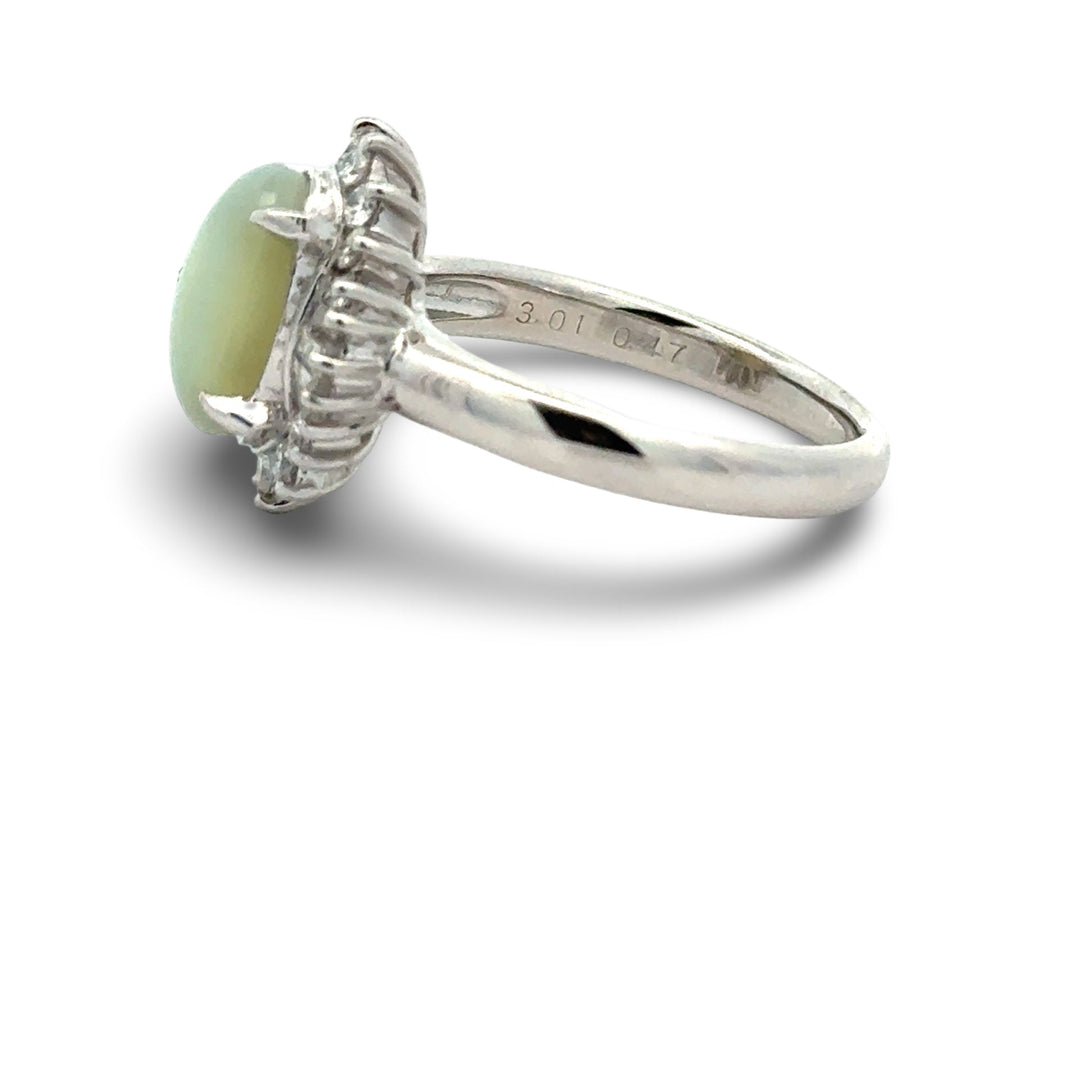 Cats Eye Chrysoberyl and Diamond Platinum Ring