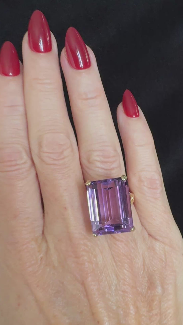Vintage 14K Yellow Gold Emerald Cut Amethyst Cocktail Ring