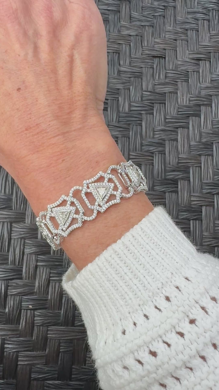 Designer AV 6.69cttw Diamond 14K White Gold Bracelet