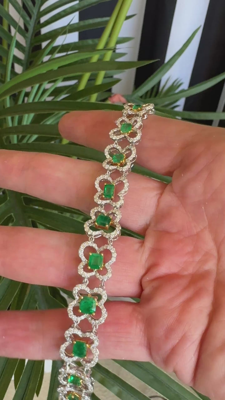 Designer AV Diamond and Emerald 18Kt Yellow and White Gold Bracelet