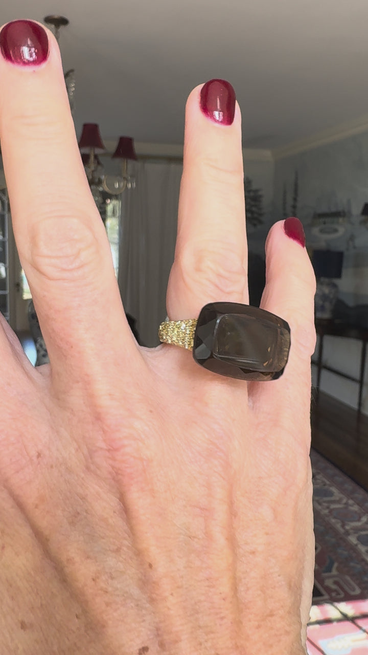 Designer Diamond and Quartz 18 Kt Yellow Gold Ring