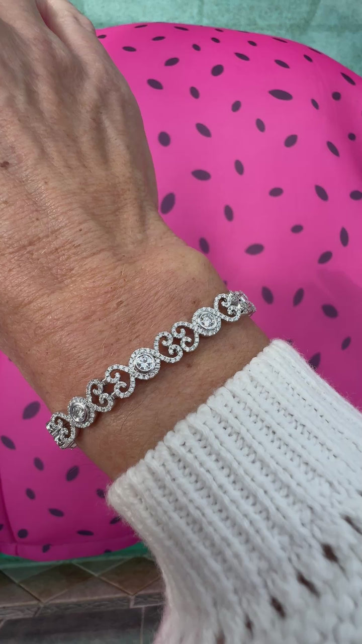 Designer AV 3.32cttw Diamond Bracelet 14Kt White Gold