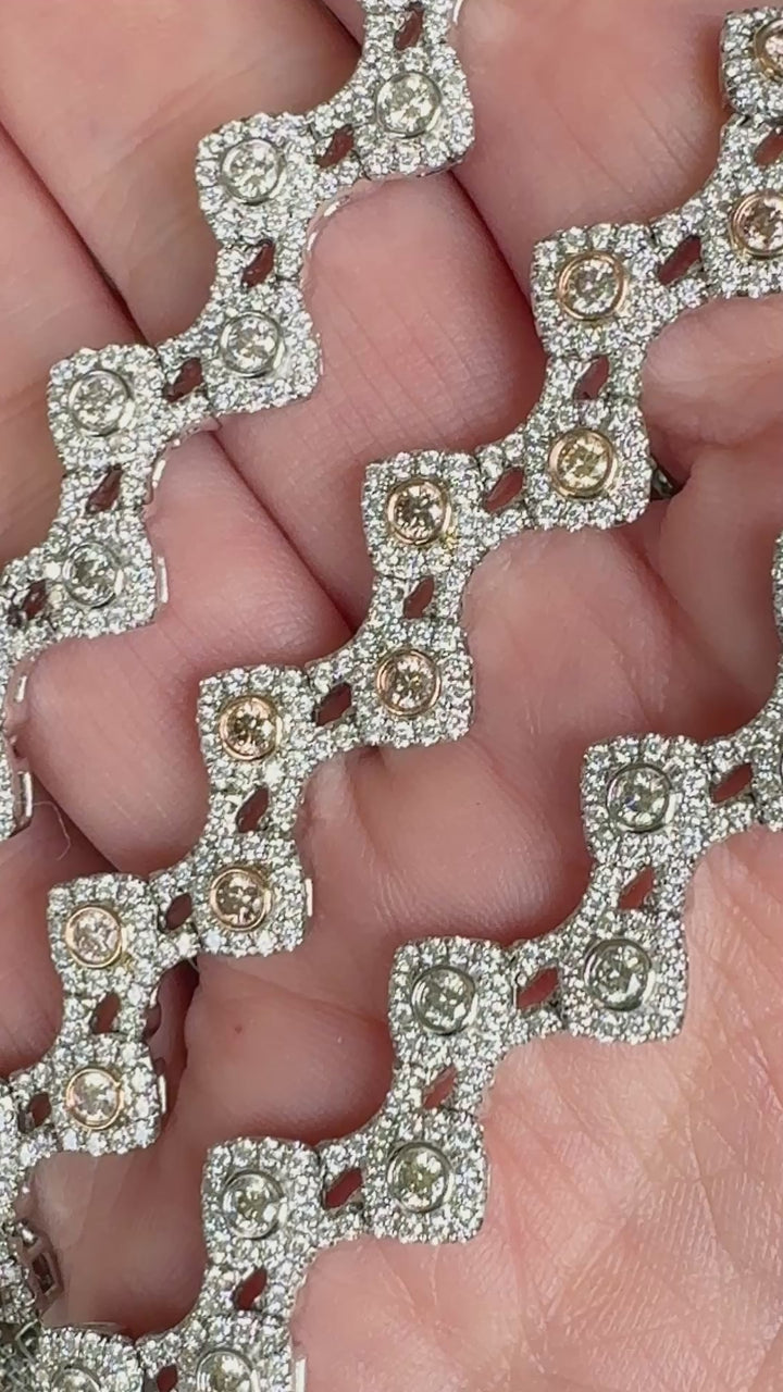 Designer AV 4.84cttw Diamond 14Kt White Gold Bracelet