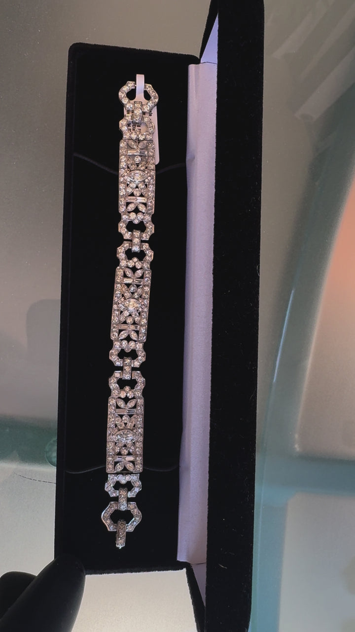 Art Deco 9.50 Carat Diamond Platinum Bracelet