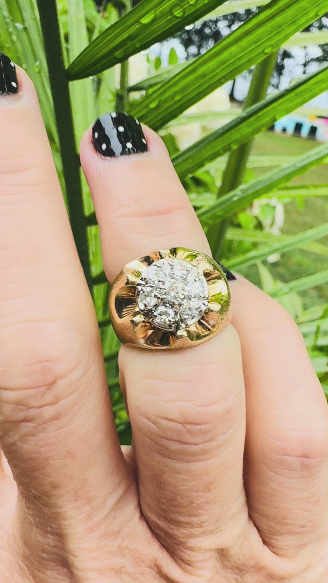 Vintage 14K Gold and Diamond Cluster Ring