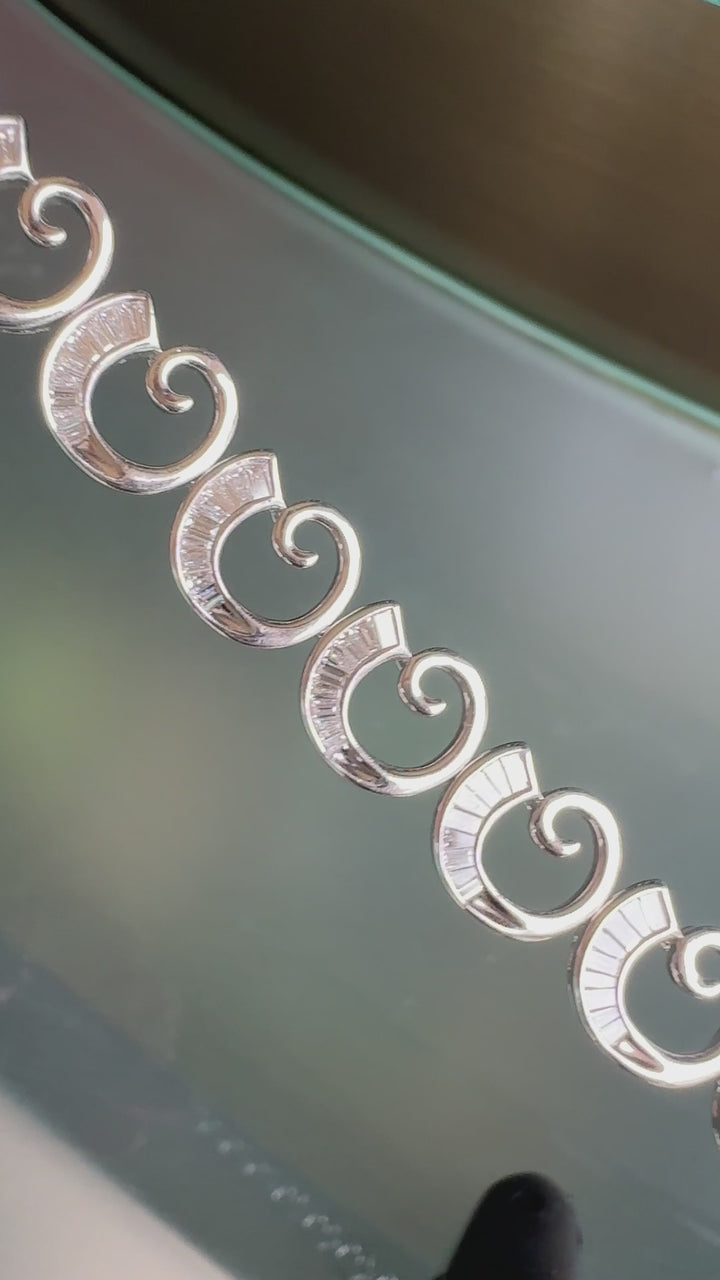 Designer AV 2.84cttw Diamond Swirl 14Kt White Gold Bracelet