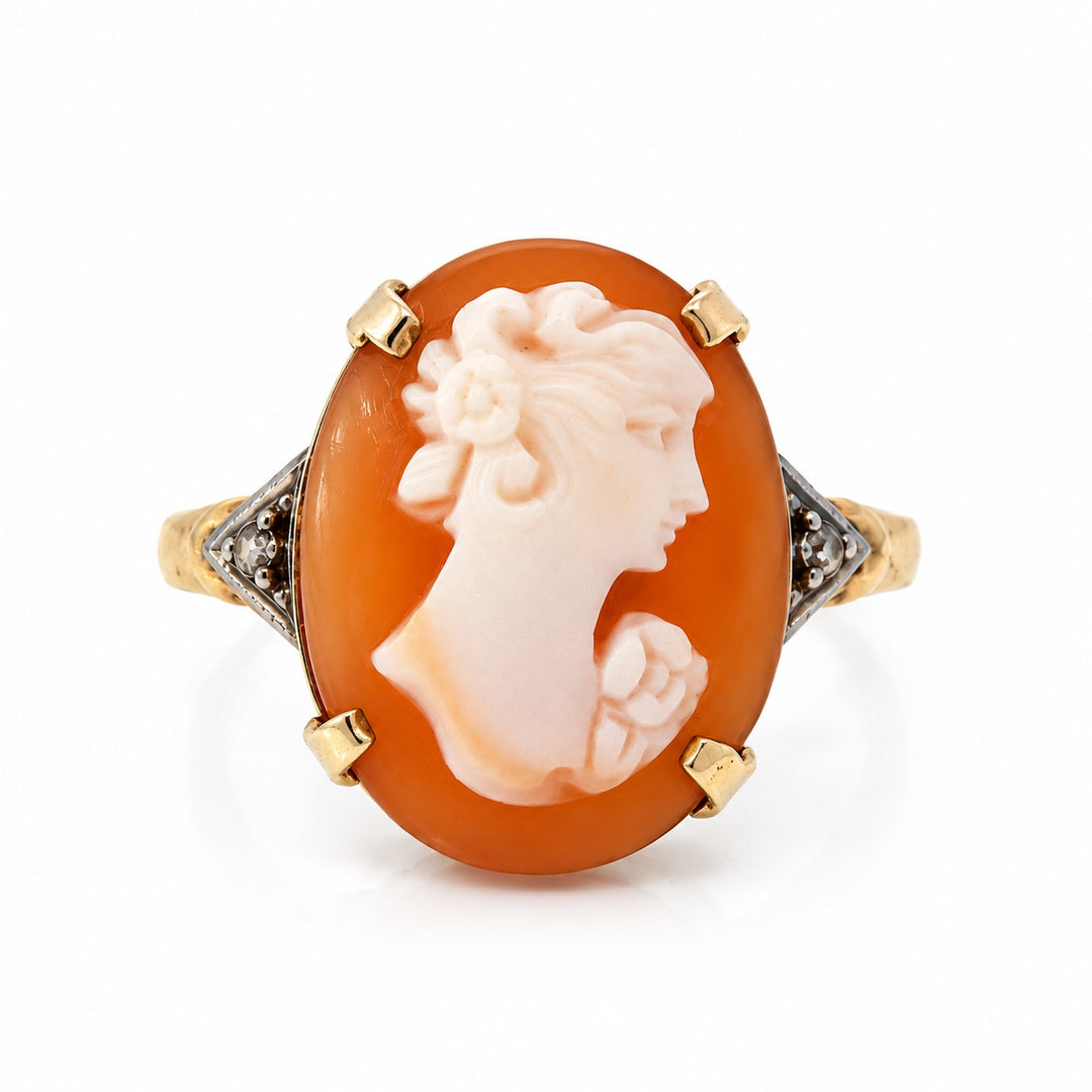 Vintage 10K yellow gold cameo ring front view