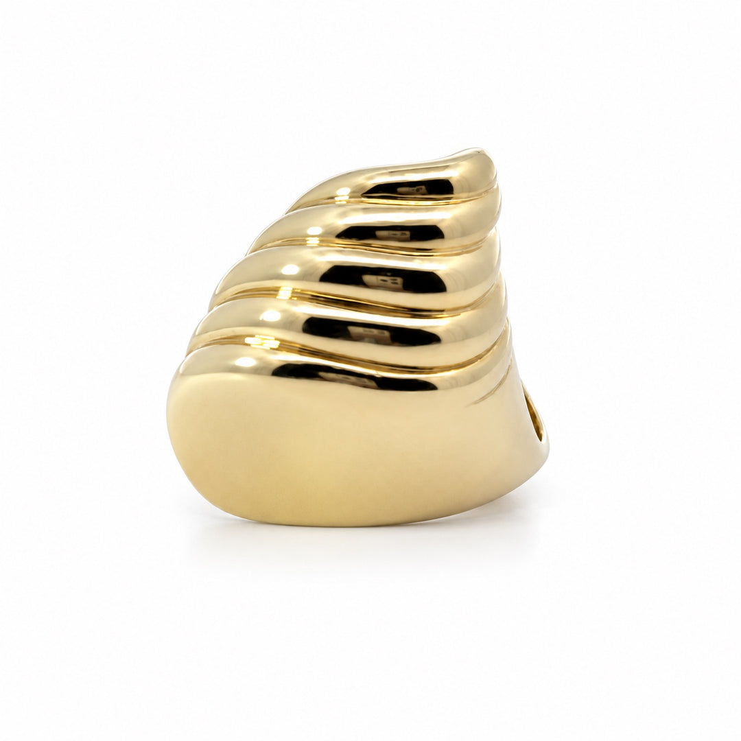 Vintage 14K yellow gold ribbed sculptural statement ring side view